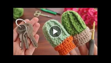 Wow !! Super easy, very useful crochet hat keychain , sell and give as a gift.